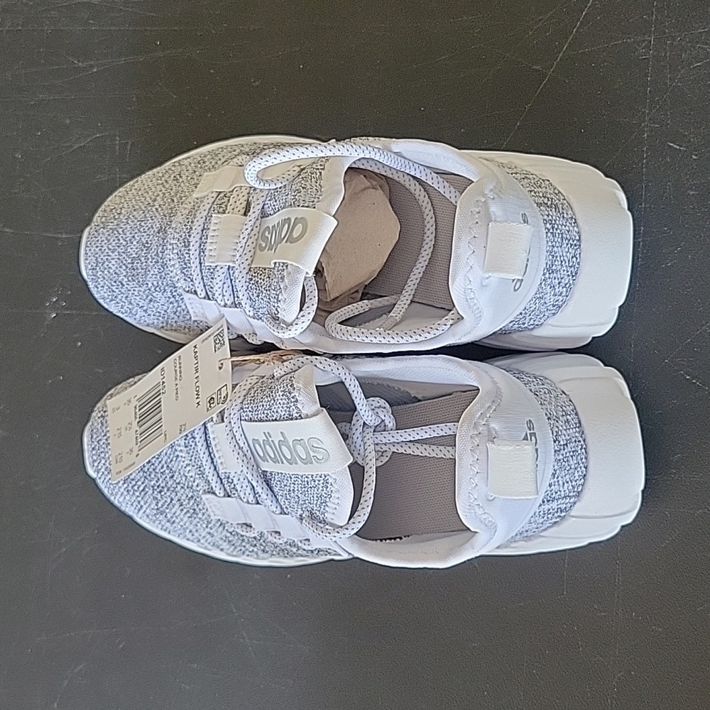 Adidas Size 3 Kaptir Sneakers - Picture 2 of 6